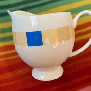 ROYAL TARA of IRELAND SEA WORLD EXCLUSIVE creamer